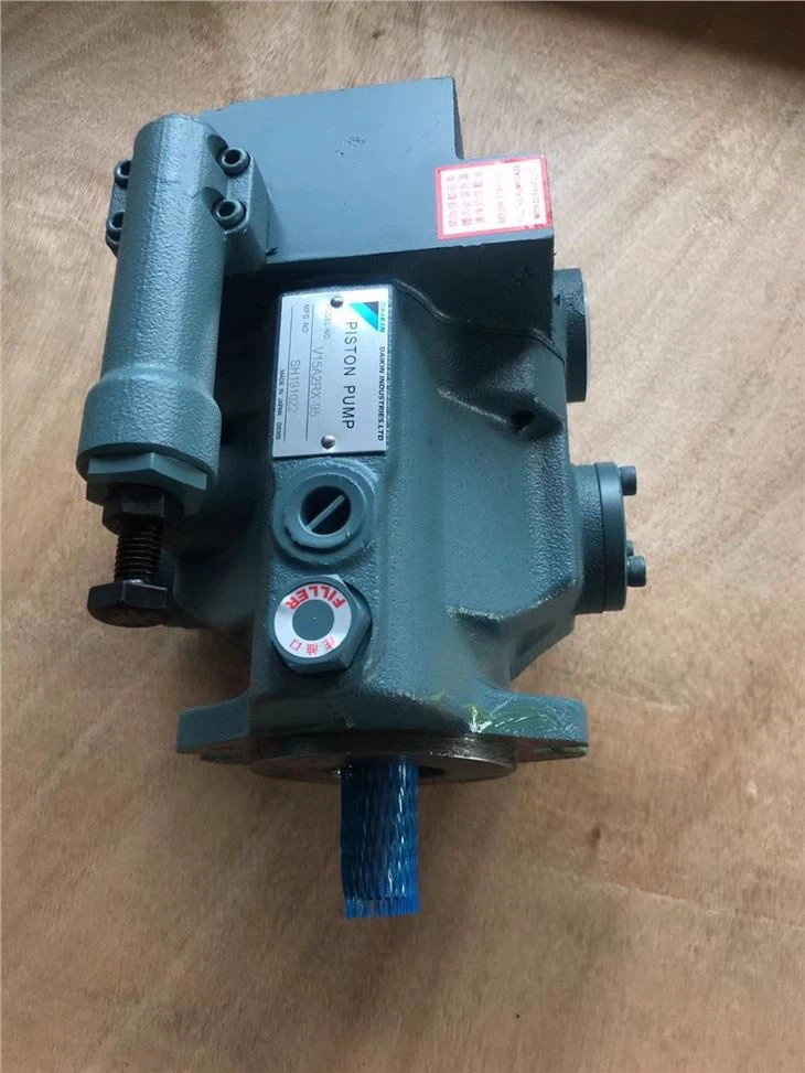 Original JAPAN DAIKIN Hydraulic V15 V8 V23 V15A3RX-95 V15A4RX-95 V15A2RX-95 V8A1RX-20 V23A1RX-30 V23A2RX V23A3RX V23A4RX-30 Piston Pump