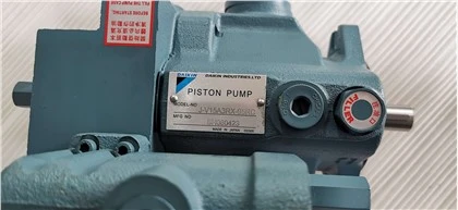 DAIKIN V15A3RX95 Hidráulico Pistón Bomba Repuesto Pieza Aceite Bomba V15A3RX-95 J-V15A3RX-95}RC In Stock